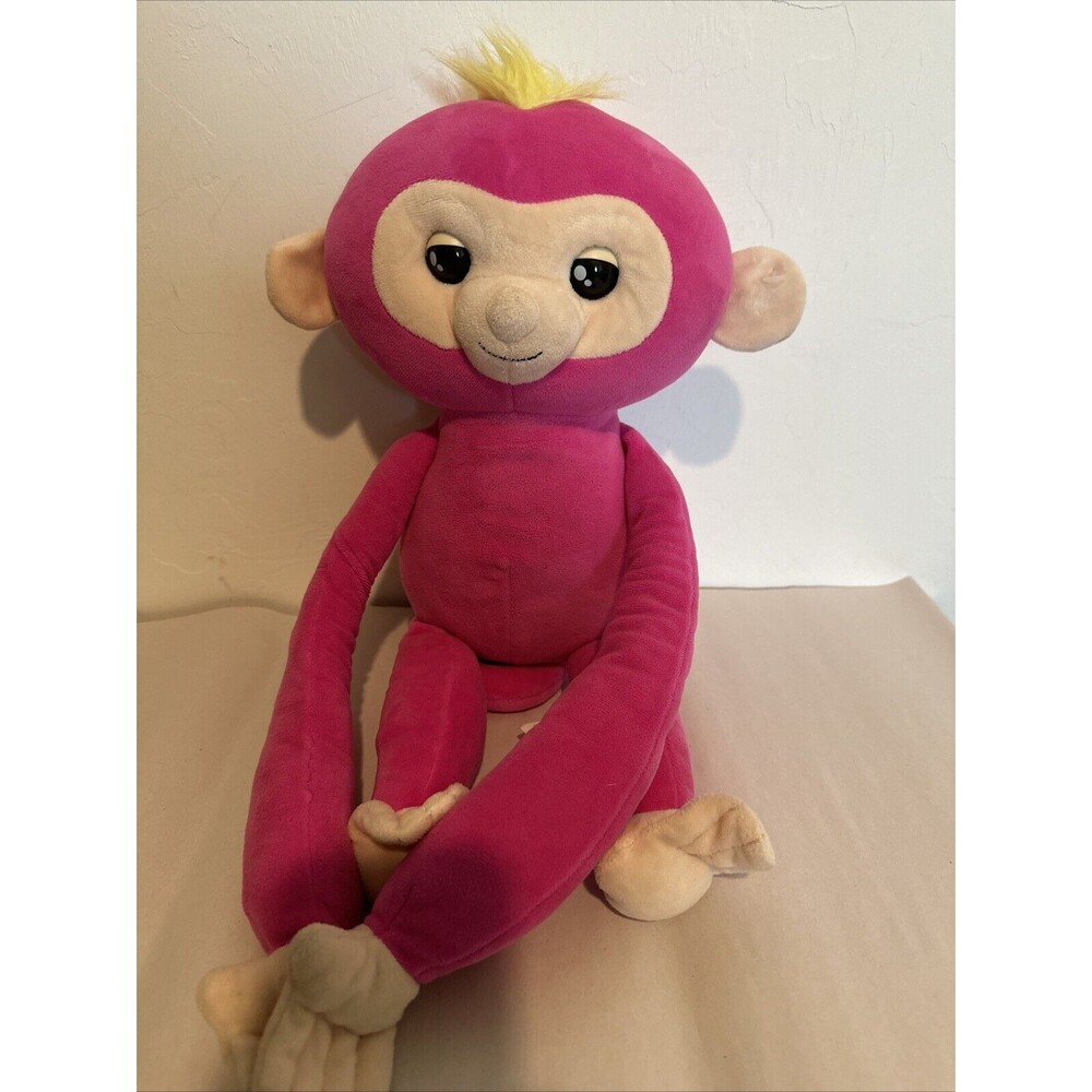 Fingerlings HUGS Bella Pink Interactive Talking Plush Monkey Pet Toy 17" Works